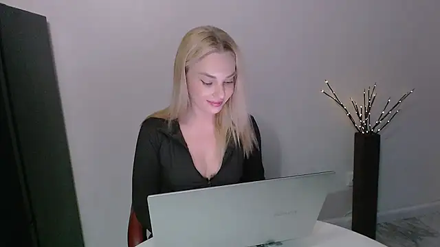Lia_noo_regrets Chat XXX in diretta