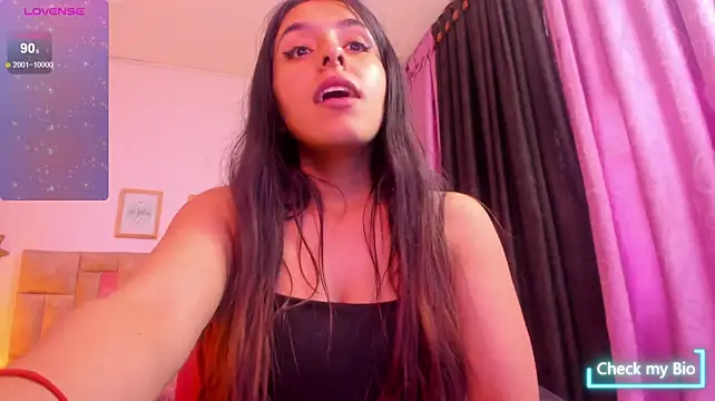 צ'אט XXX בשידור חי של sofi_secrets
