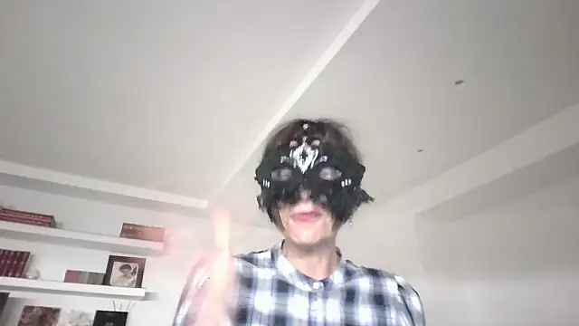 HelenTiAscolta's Live XXX Chat