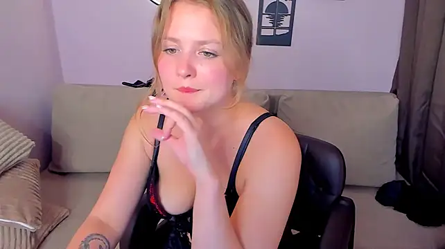 lissacrossn Live XXX chat