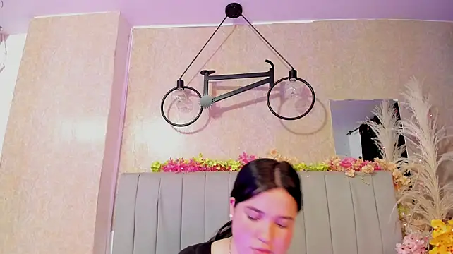 Julieth_Caandy – Naživo XXX chat
