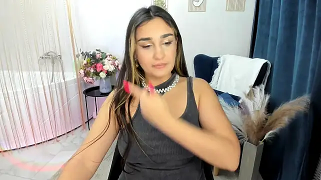 GoldenHeart_1 Adlı Modelin Canlı XXX Sohbeti