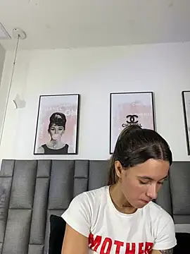 JuliaColemann 即時 XXX 聊天