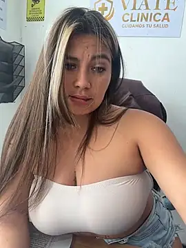 Chat +18 de LIZ-06_ ao vivo