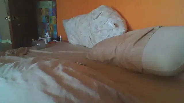 Teddy4420 XXX чат на живо