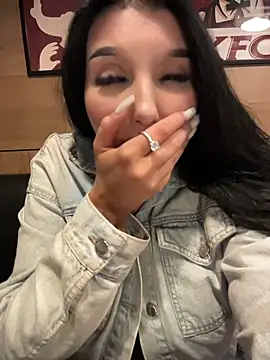 Chat +18 de Tisha_Busty ao vivo