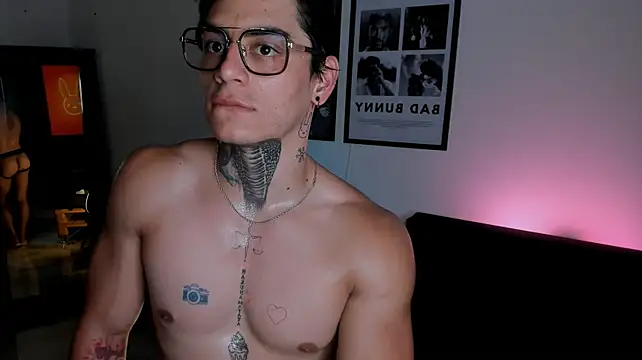 Simon_cortes XXX чат на живо