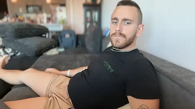 PowerSprayer's Live XXX Chat