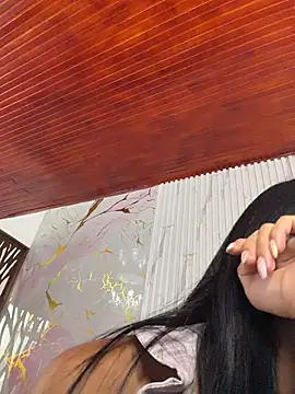 Chat +18 de IsabellaRusoo ao vivo