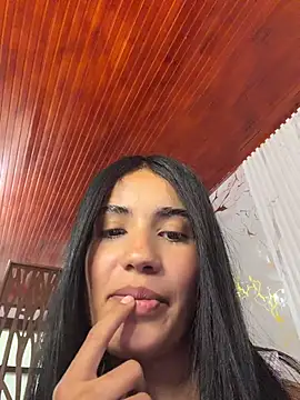 Chat +18 de IsabellaRusoo ao vivo