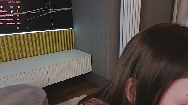 Онлайн чат XXX tinyanie