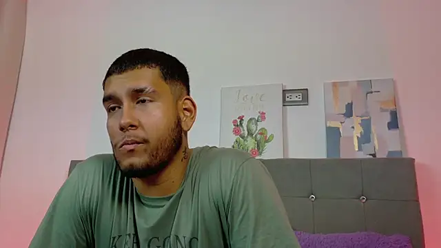Chat +18 de ander_montoyaa ao vivo