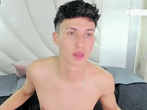 Živý XXX chat Thom_amees