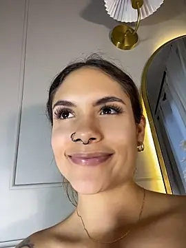 Chat +18 de Gaby_Ferrer ao vivo