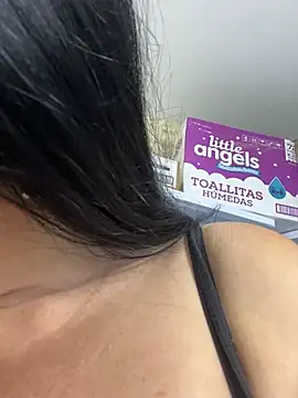 Chat +18 de Zafira_Vance ao vivo