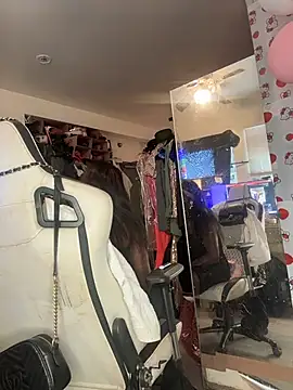 Motherbigbus 网络视讯表演