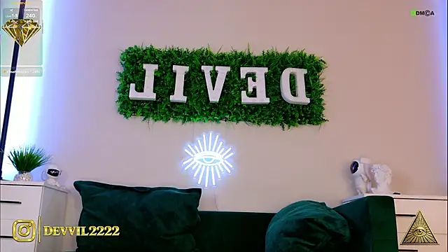 Devvil2222のライブXXXチャット