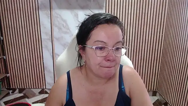 Sonialorens_ Live XXX-Chat