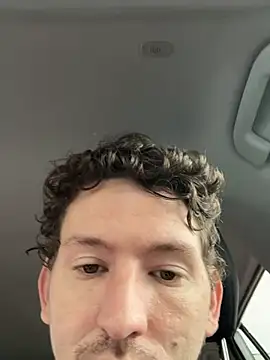 צ'אט XXX בשידור חי של diaperboy12