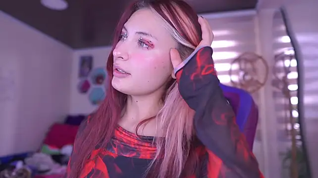 Rebecah_1 Adlı Modelin Canlı XXX Sohbeti