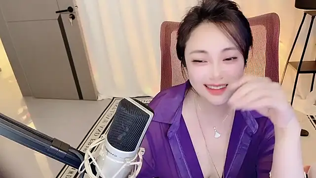 Chat +18 de Daisy-77 ao vivo