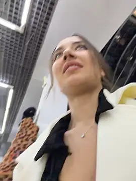 ICrazyOneIRL live XXX chat