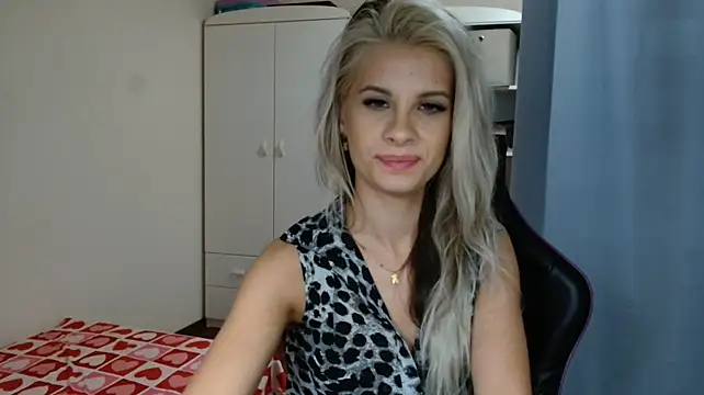 KristineGlow's Live XXX Chat