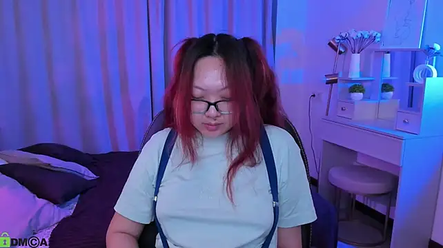 Marine_Vact Chat XXX in diretta