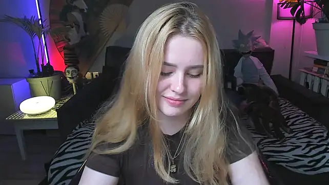 Chat +18 de Alexa_Pirs ao vivo