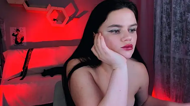 Lora_Secret live XXX chat