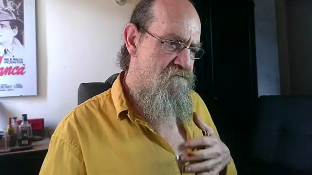 Uncle_Hottie Chat XXX in diretta