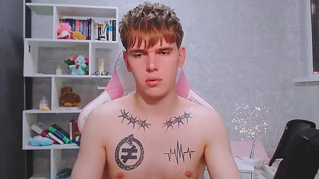 Fredd_Xanders লাইভ XXX চ্যাট