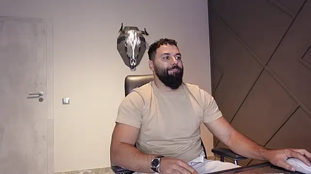 mattmasterss Adlı Modelin Canlı XXX Sohbeti