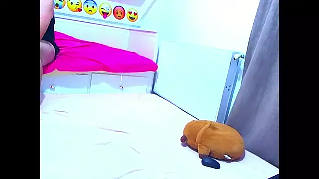 הופעת וובקאם של evehotty