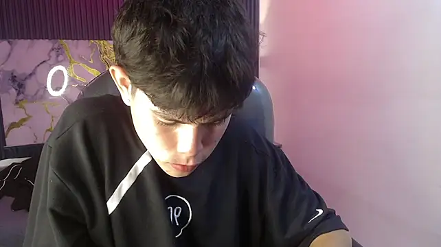 Živý XXX chat Eliot_rizzo