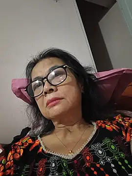 Chat +18 de Hotestlove ao vivo