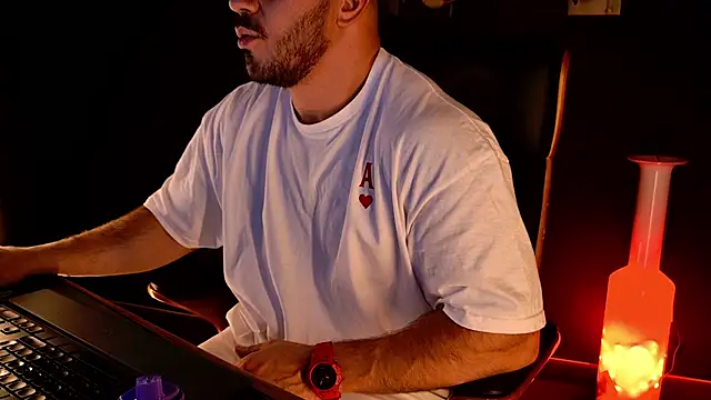 AngeloEric – Naživo XXX chat