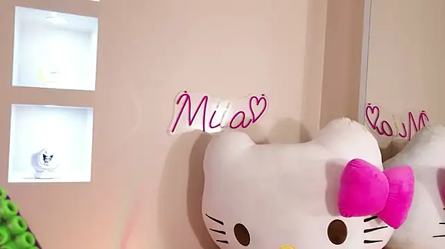 Chat XXX en directo de miia__baker