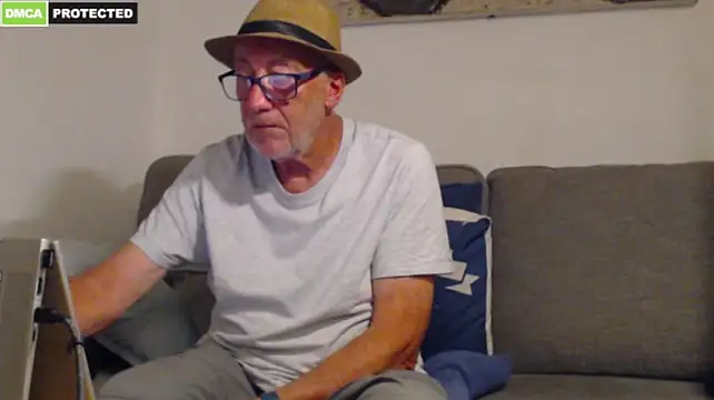 bluedae1's Live XXX Chat