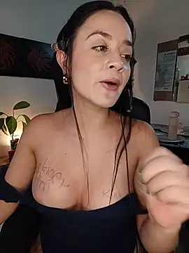Chat +18 de paoluna91 ao vivo