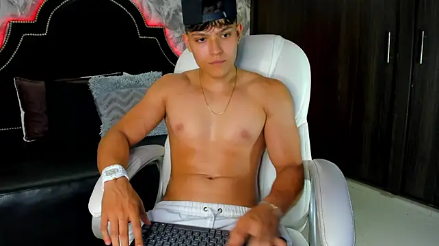 DilanMiller_ Chat XXX in diretta