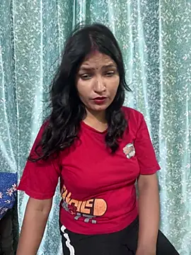 Priyaa_1433 Chat XXX in diretta