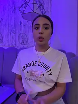 AbyThompson Live XXX-chat