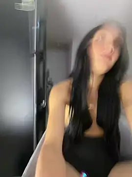 Chat +18 de Arianna_Toro__ ao vivo