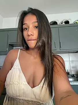 cata_777's Live XXX Chat