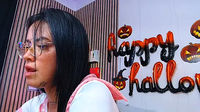 Isa_Maiden1 Adlı Modelin Canlı XXX Sohbeti
