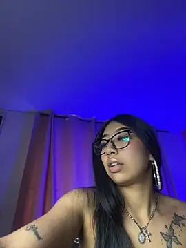 Chatroom XXX en direct de chanell_ec