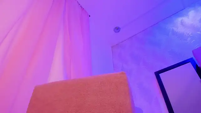 KarolyneLuneのライブXXXチャット