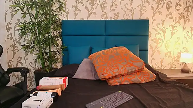 Violeth_Moraa Adlı Modelin Canlı XXX Sohbeti