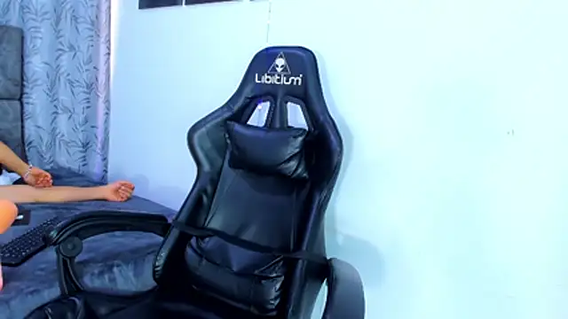 Chat XXX en directo de DarellTheseo